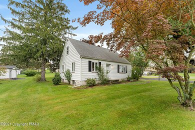 2004 Chipperfield Dr, Stroudsburg, PA 18360 - photo 2