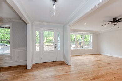 Front entry / foyer