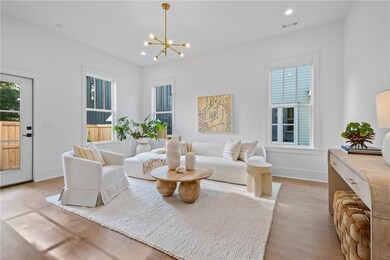 275 E 11th St, Fayetteville, AR 72701 - photo 2