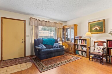 2. Entry Into Living Room