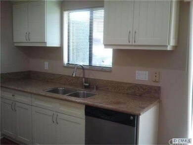 17446 Virginia Ave unit 12, Bellflower, CA 90706 - photo 3