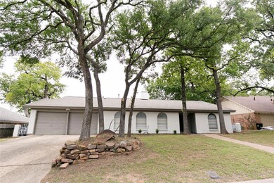 1104 Kathryn St, Hurst, TX 76053 - photo 2