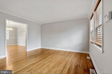 724 Edmondson Ave, Catonsville, MD 21228 - photo 5