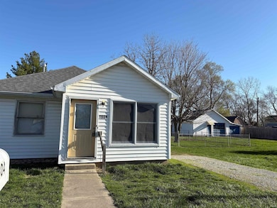 1804 W 15th St, Muncie, IN 47302 - photo 2