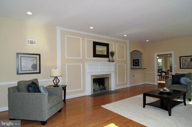 3320 Wilkins Dr, Falls Church, VA 22041 - photo 2