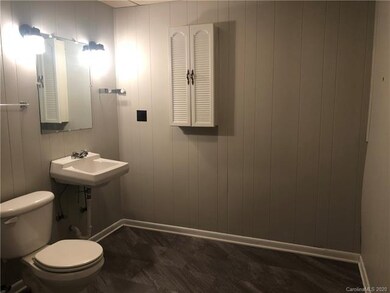 1402 Forest Park Dr, Statesville, NC 28677 - photo 6