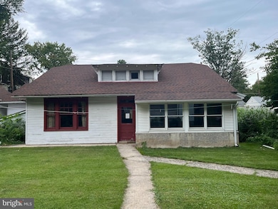 1031 Wayne Ave, Reading, PA 19610 - photo 5