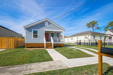 4952 Desire Dr, New Orleans, LA 70126 - photo 4