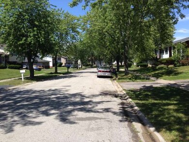 17791 Harvard Ln, Country Club Hills, IL 60478 - photo 3