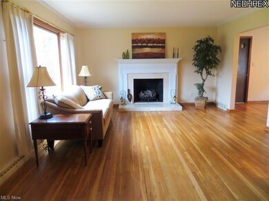 Formal Living Rm w/Gleaming Hardwood Floors. Gas F