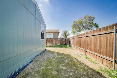 14035 Rosedale Hwy unit 72, Bakersfield, CA 93314 - photo 4