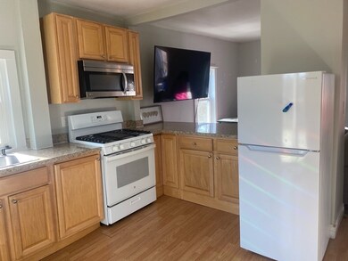 2 Evans St unit 1, Woburn, MA 01801 - photo 2