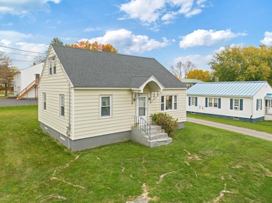 21 Morgan St, Waterville, ME 04901 - photo 4