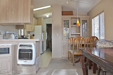 Kitchen & Dining Area
