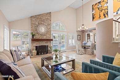 10-web-or-mls-UpmarketMedia_24744L-21