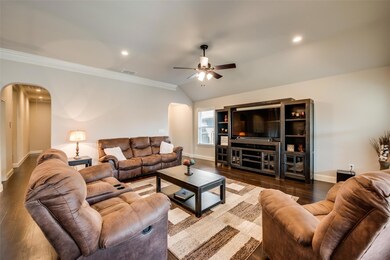 303 Jacinth Ln, Granbury, TX 76049 - photo 6