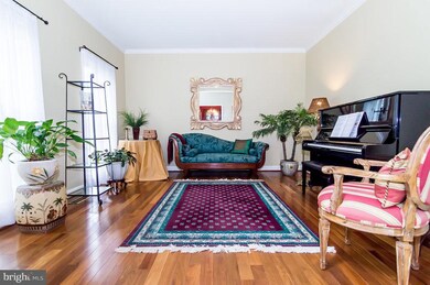 4311 Hollowstone Ct, Chantilly, VA 20151 - photo 3