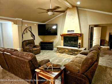 Living Room Pic1