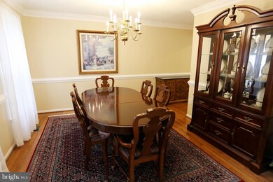 12311 Chagall Dr, North Potomac, MD 20878 - photo 5