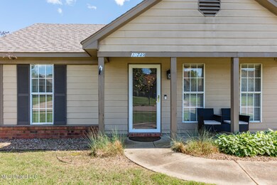 238463j_05-snapsold-screen-10749 Oak Cir