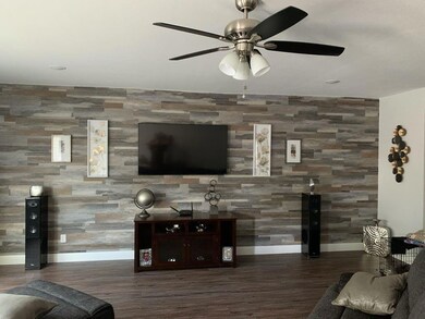 328 E Pecan St, Hurst, TX 76053 - photo 4