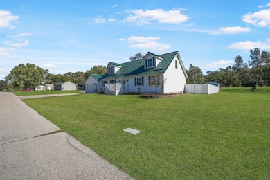 924 Creston Ave, Evansdale, IA 50707 - photo 2