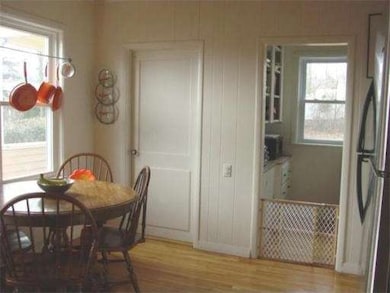 30 Saint Nicholas Ave, Worcester, MA 01606 - photo 5