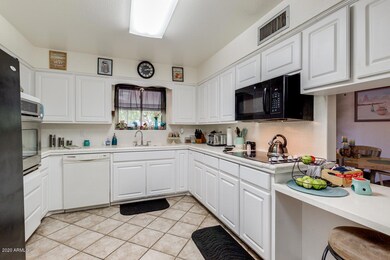 6106 E Des Moines St, Mesa, AZ 85205 - photo 2