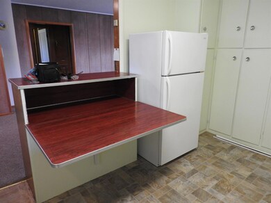 1314 NE 7th St, Grants Pass, OR 97526 - photo 4