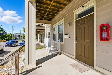 1808 E Columbus Dr unit 5, Tampa, FL 33605 - photo 3