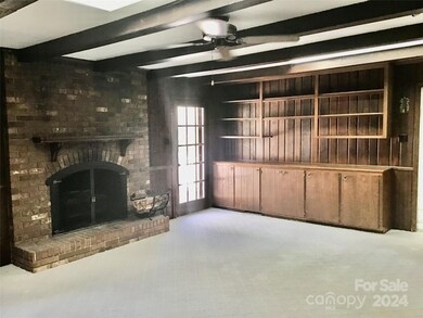 303 Brookmeade Dr, Statesville, NC 28625 - photo 5