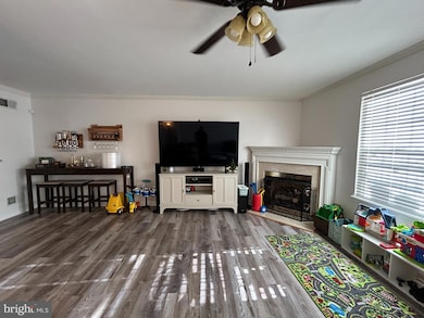 208 September Way unit 43G, York, PA 17403 - photo 6