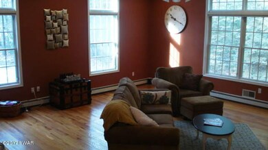 332 Raymondskill Rd, Milford, PA 18337 - photo 4