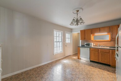 329 Emma St, Fort Worth, TX 76111 - photo 7