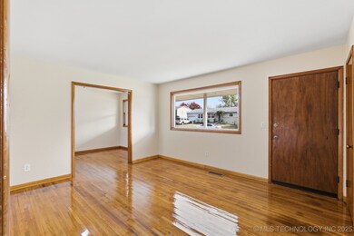 4920 S Maybelle Ave, Tulsa, OK 74107 - photo 6