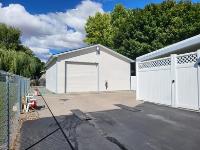 3821 Sturdivant Ave, Klamath Falls, OR 97603 - photo 4