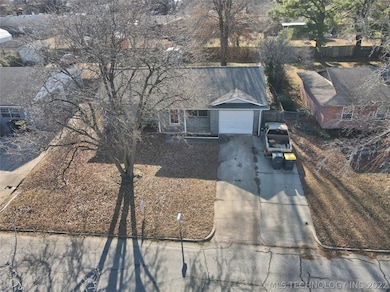 310 E 137th St, Glenpool, OK 74033 - photo 3