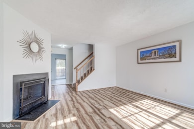 13968 Big Yankee Ln, Centreville, VA 20121 - photo 3