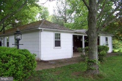 3112 Rices Ln, Windsor Mill, MD 21244 - photo 2