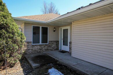 1604 Cedar Ave N, Glencoe, MN 55336 - photo 3