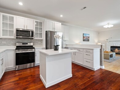 2654 W Lake Ave, Glenview, IL 60026 - photo 6