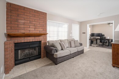04_Living-Room_02
