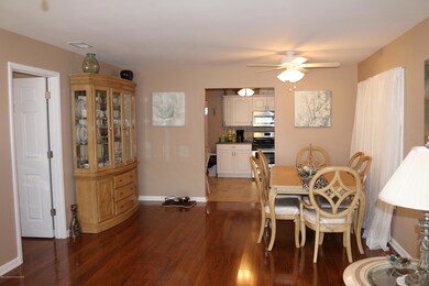 314 7th - inside 003