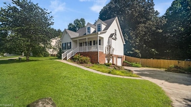 970 Winterside Ln, Winston Salem, NC 27107 - photo 3