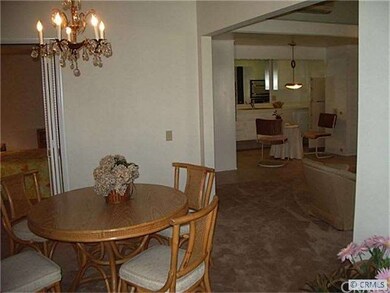 Dining El has louvred doors separating 2nd bdrm or