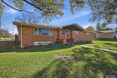 1722 N 11th St, Beatrice, NE 68310 - photo 6