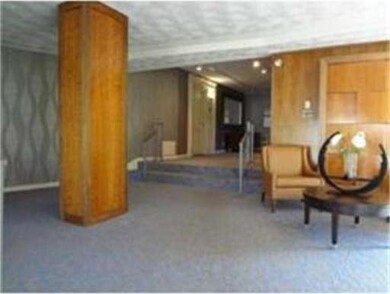 Hammond Park Condominiums unit 403, Chestnut Hill, MA 02467 - photo 3