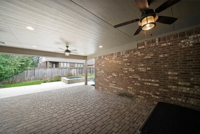23 Shire Glen Place, the Woodlands, TX 77354 - photo 4
