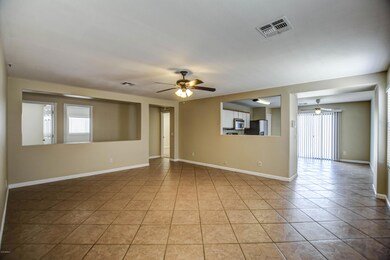 living room (3)