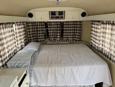 68175 Pole Line Rd, Twentynine Palms, CA 92277 - photo 2